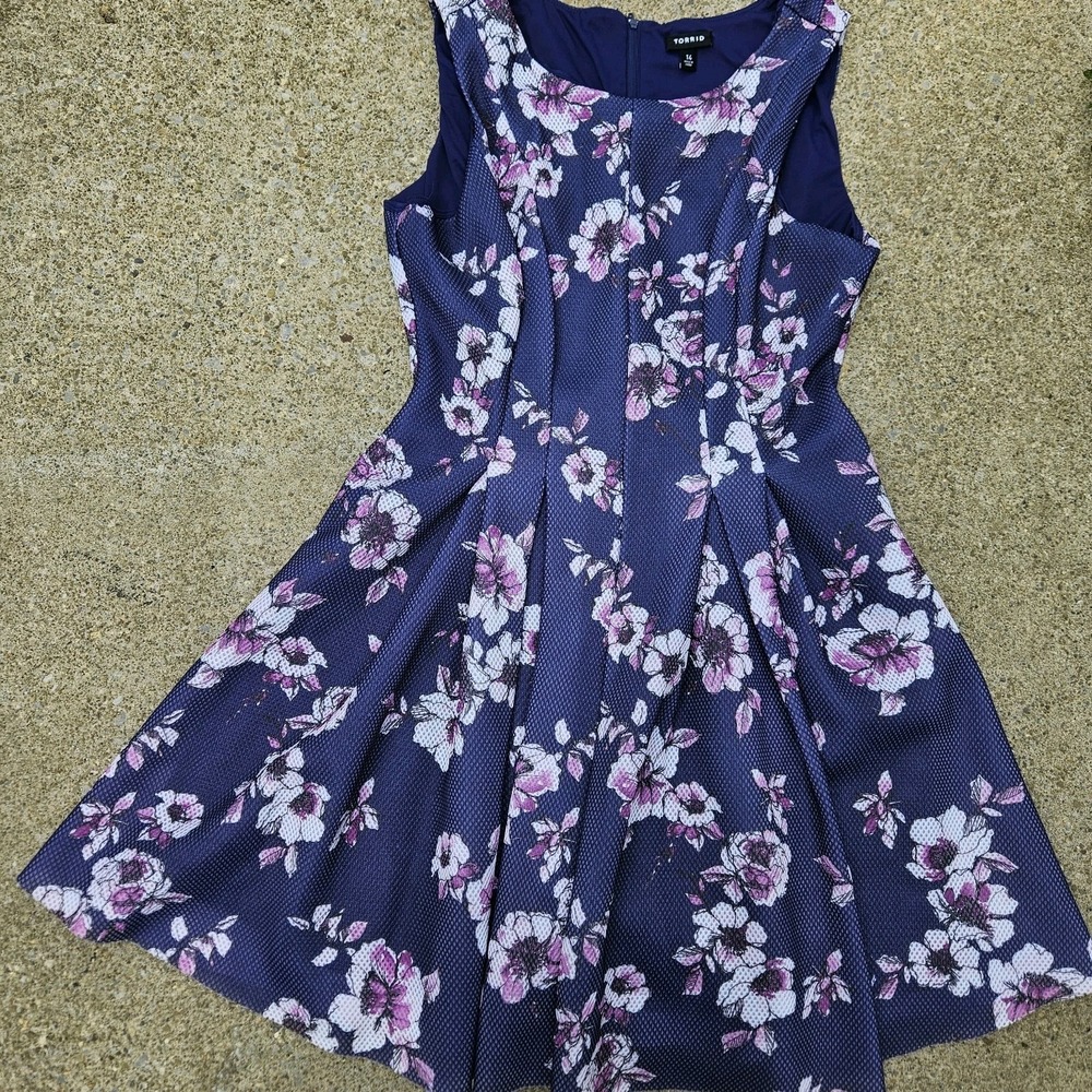 Floral Print Georgette Midi Dress in Floral by Torrid Size 14 Pink Navy Blue Zip